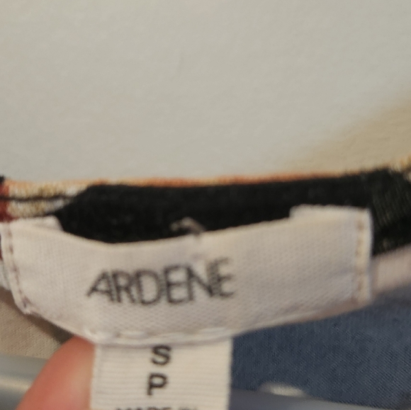 Floral Black‎ and Brown Women's Crop Top - Picture 4 of 4